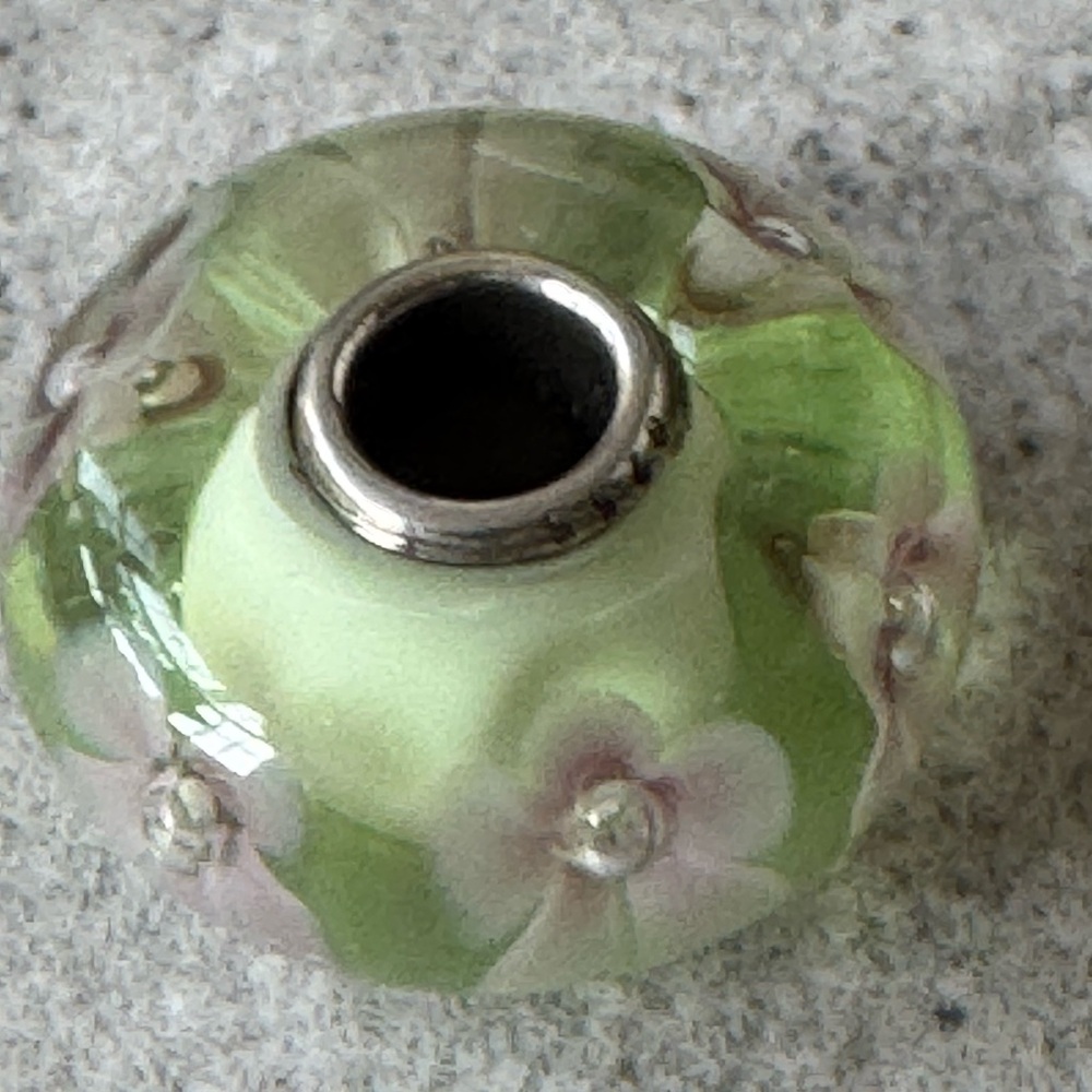 Trollbeads Sterling Silver Flower Bead